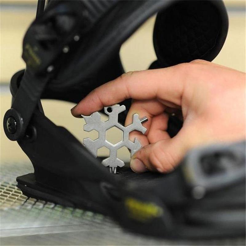 Amenitee® 18-in-1 Snowflake Multi-tool