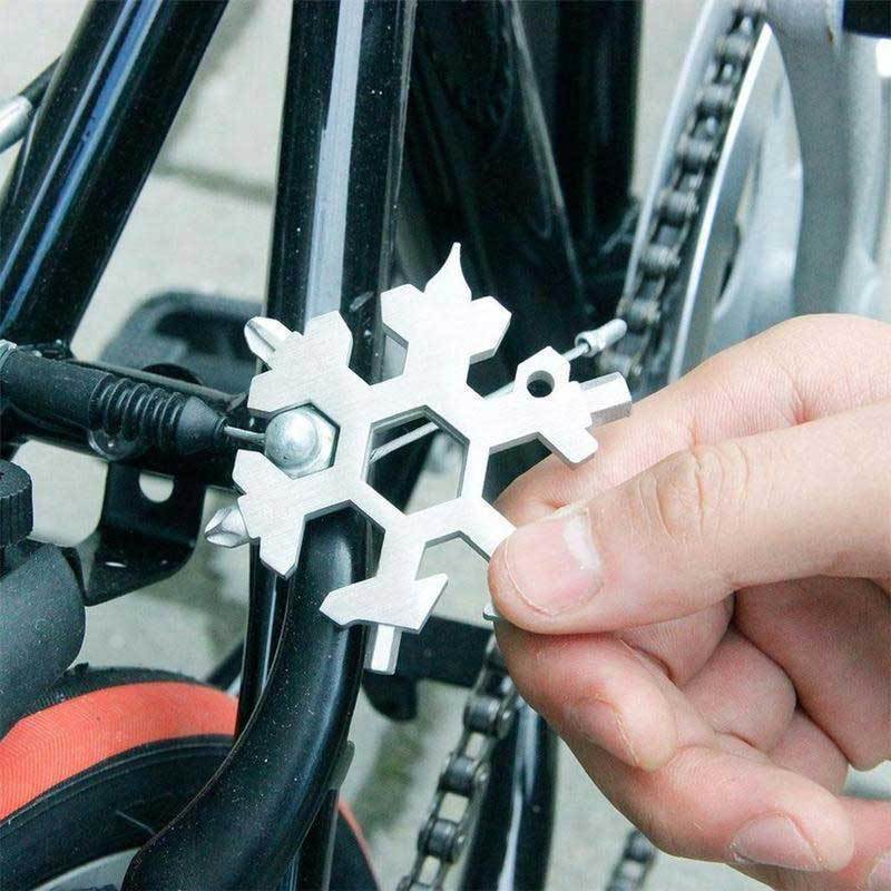 Amenitee® 18-in-1 Snowflake Multi-tool